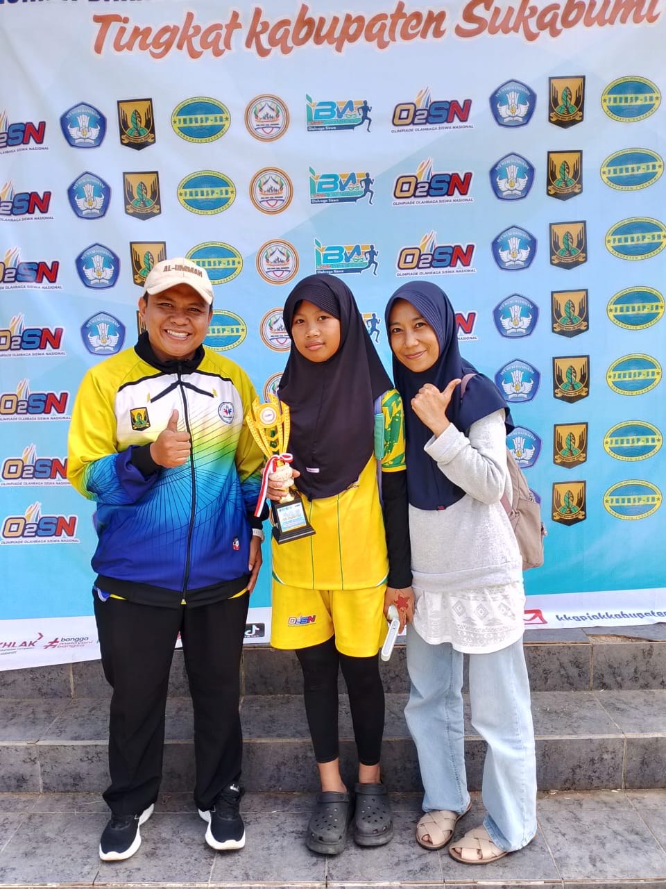 Kegiatan olahraga murid SDIT Al-Ummah
